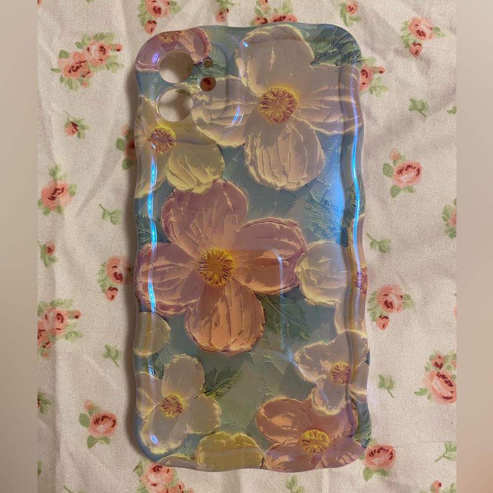 iPhone 11 case - Picture 2 of 2